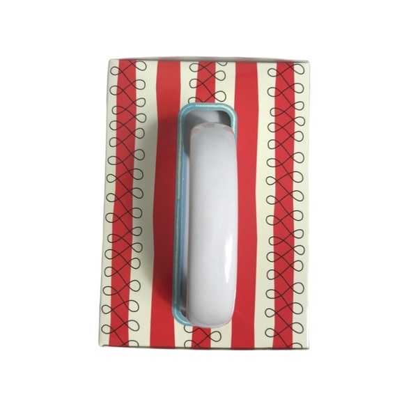 NWT Mickey and Friends Christmas Mug Gift Set - Picture 2 of 8